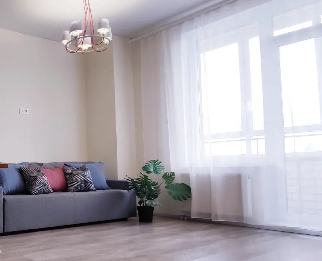 Апартаменты стильные: «МОИАпарт-Лофт» в центре у Парка Гагарина