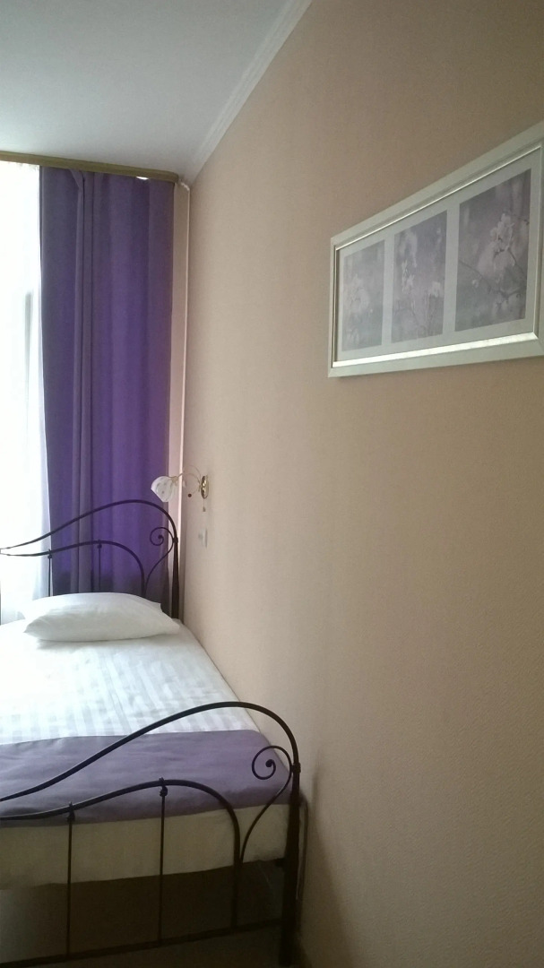 Отель Золотая Лилия