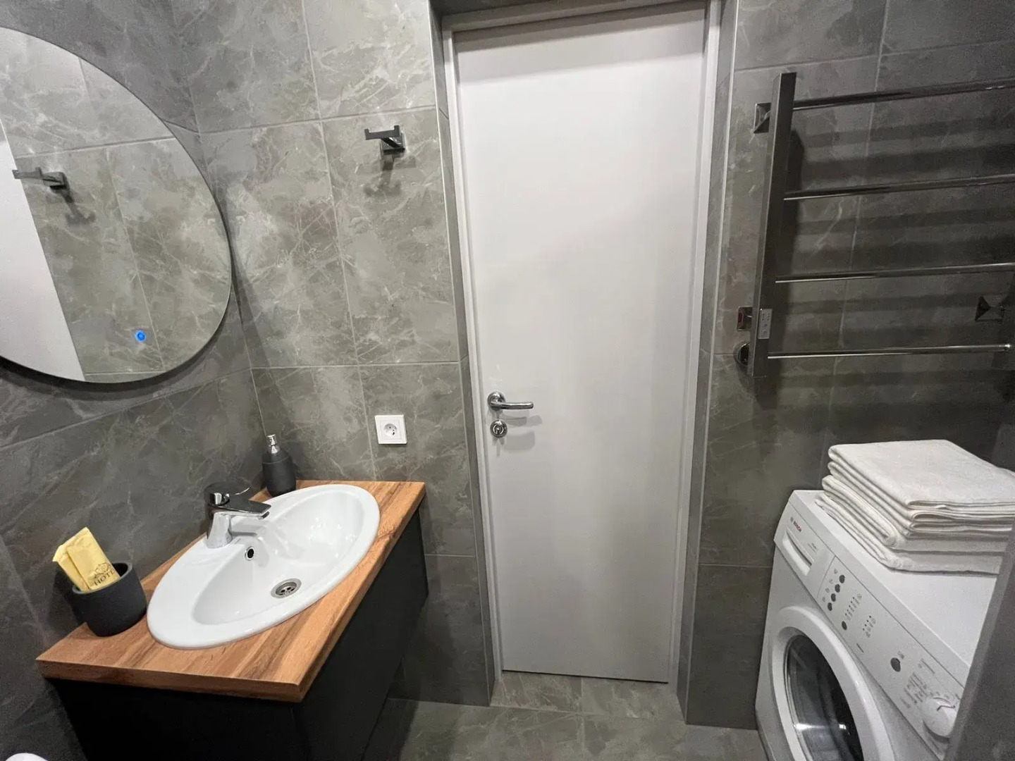 Апартаменты возле ТЦ Горизонт