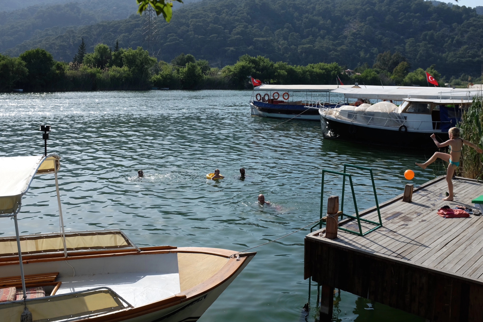 Dervi̇şhan Pension