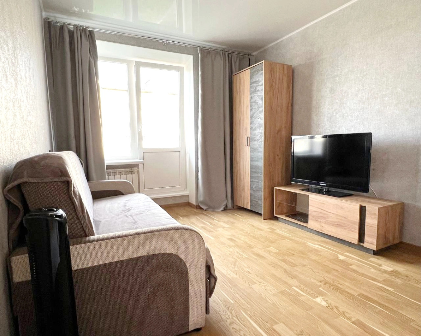 Апартаменты на Неве напротив Смольного