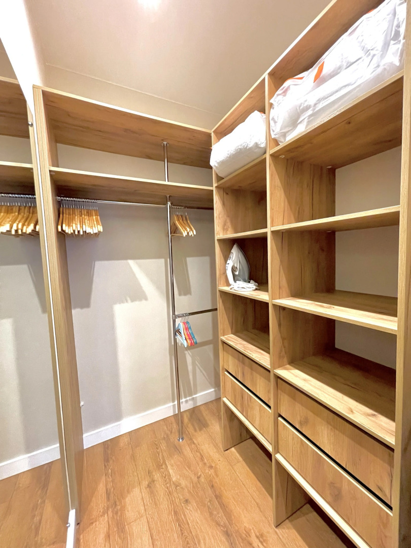 Апартамент в 5 минутах от моря с бассейном на Мира 44лит6