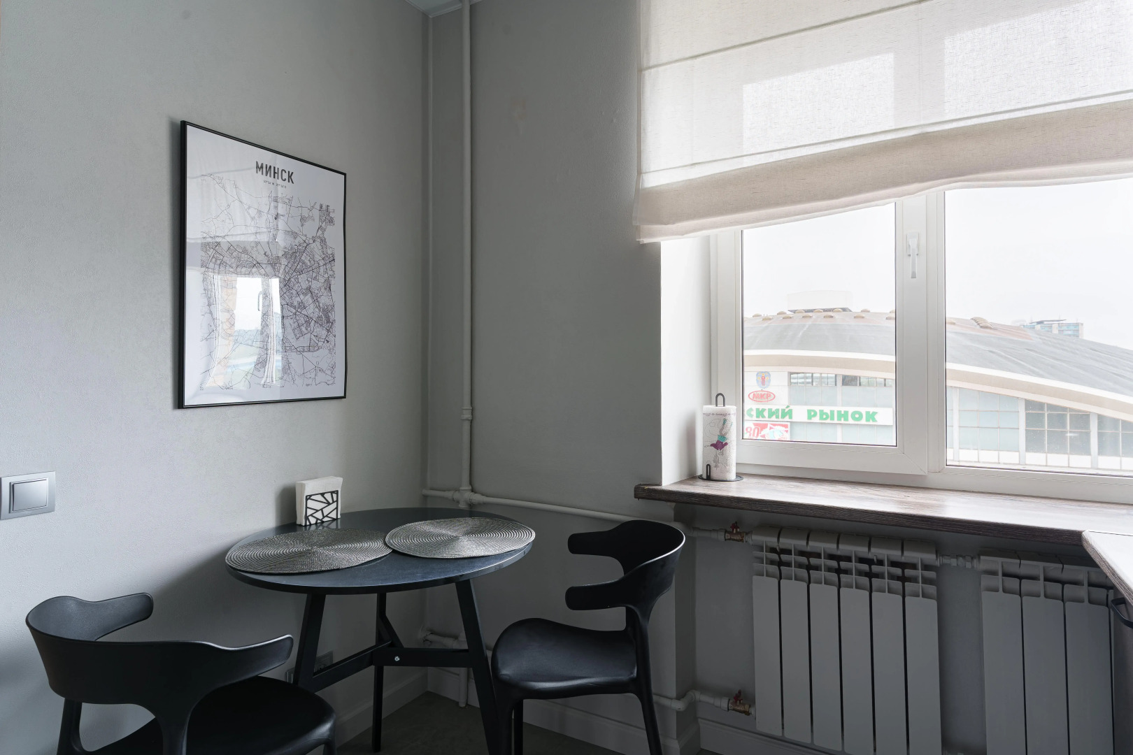 Апартаменты с видом на Комаровский рынок в центре города