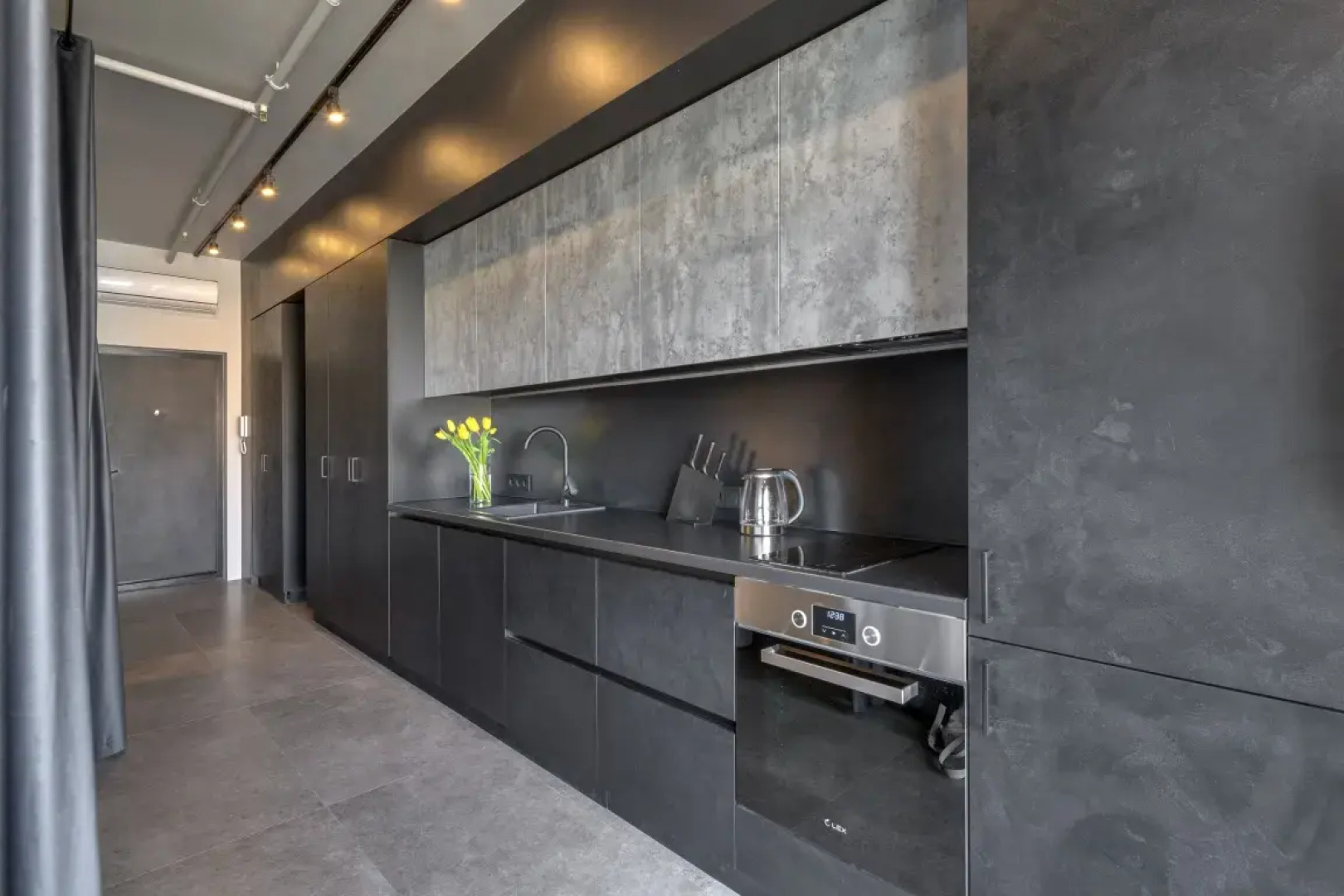 Апартаменты Полулюкс с Видом на Город Elite Apartments