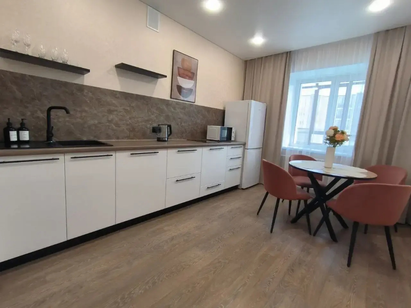 Квартира Abakan.Apart на Генерала Тихонова 4