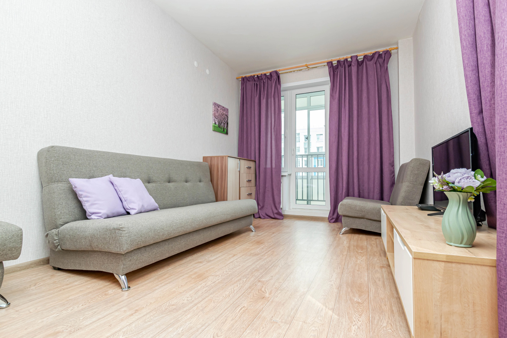 Квартира Двухкомнатная у Комсомольской площади