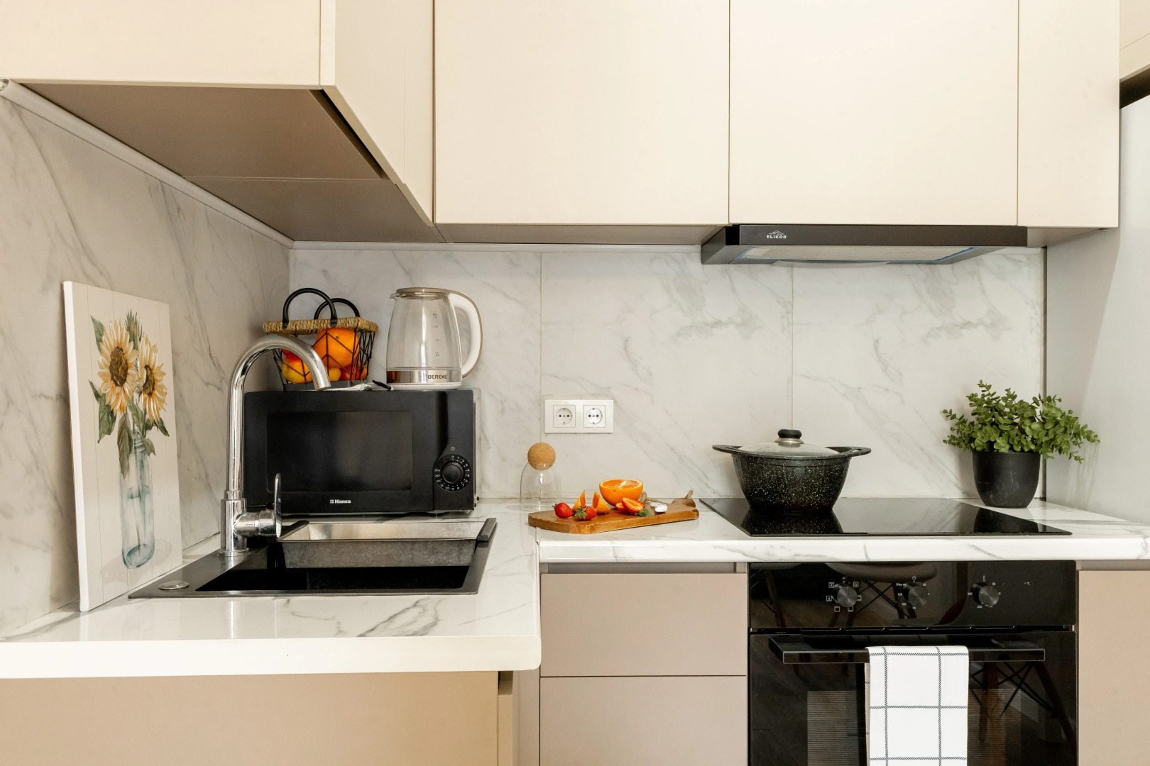 Квартира возле Хан-Шатыра и Ботанического Сада