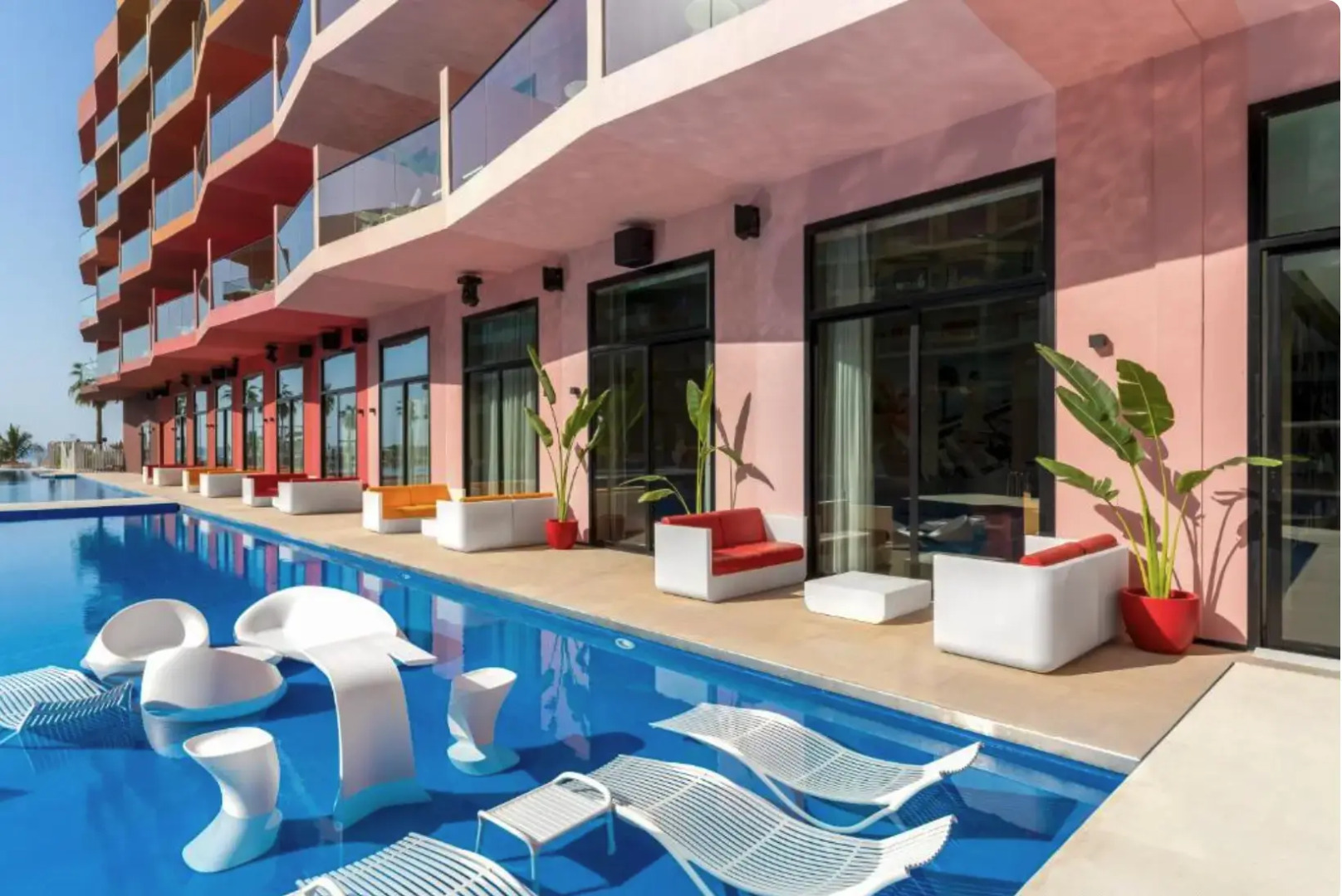 Отель Voco Dubai Monaco The Heart of Europe