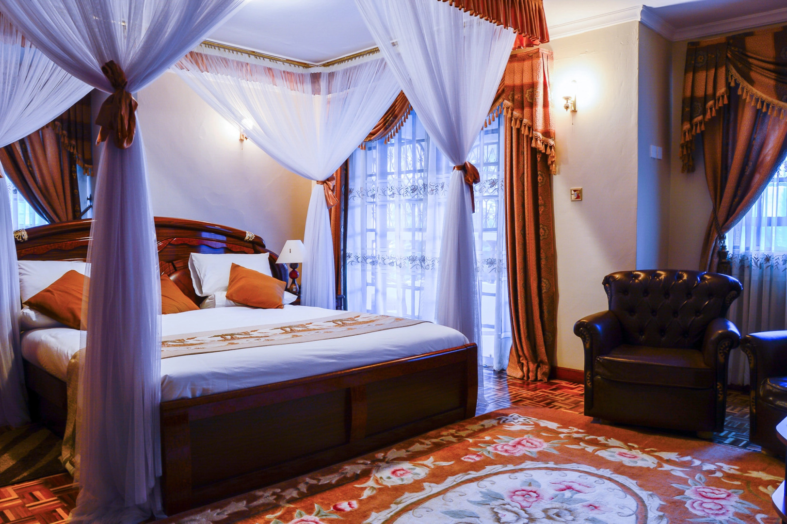 Отель Fahari Gardens