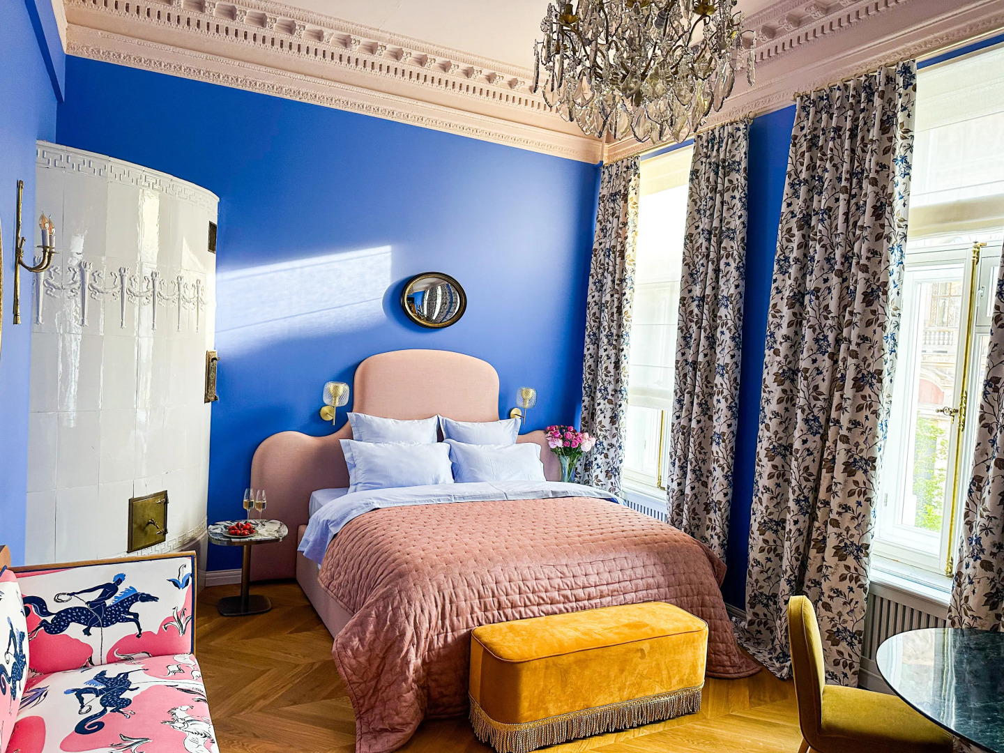 Апартаменты Эксклюзивная квартира Уголок Парижа