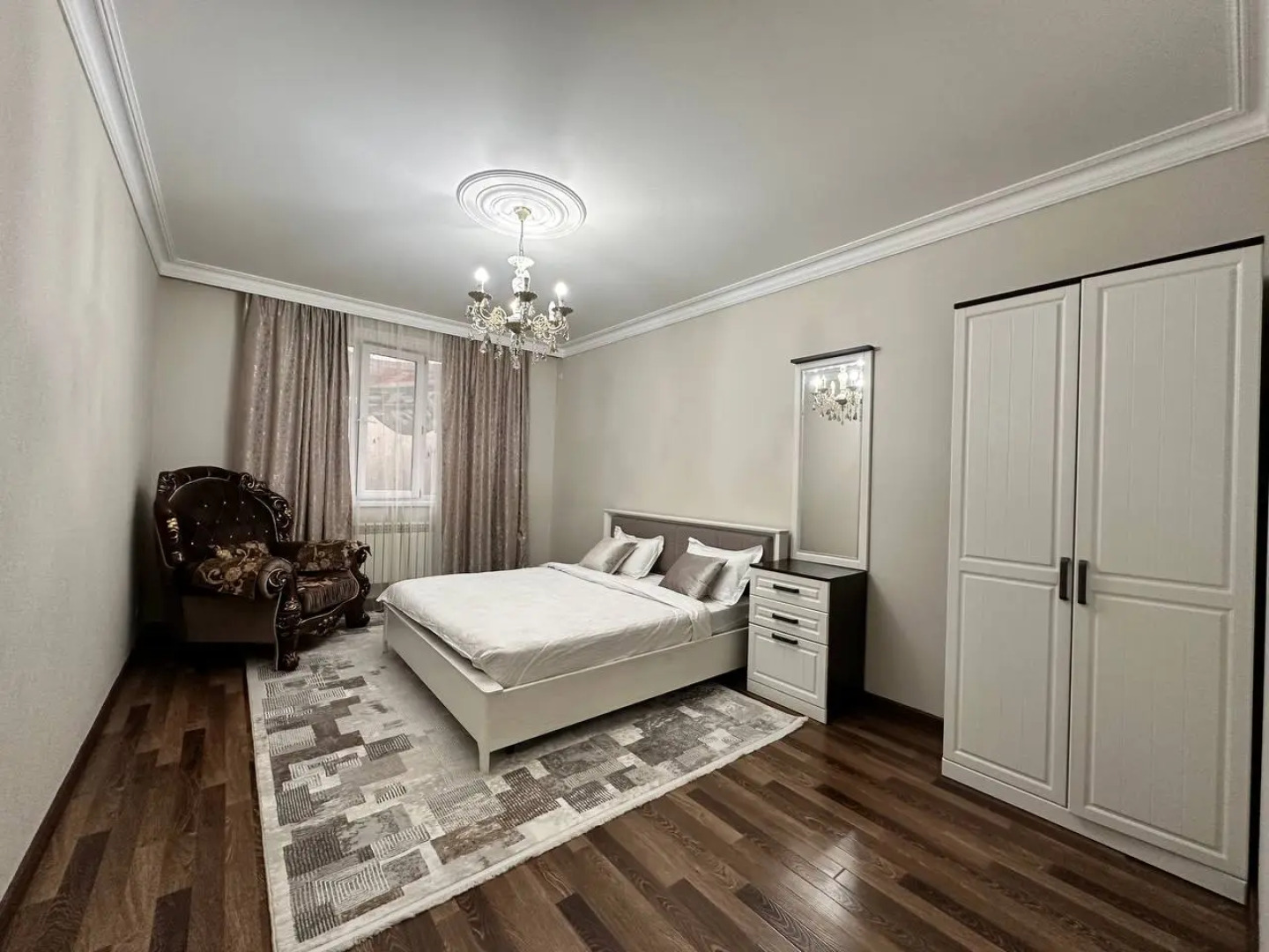 Квартира Просторная с Закрытым Двором и Кондиционером