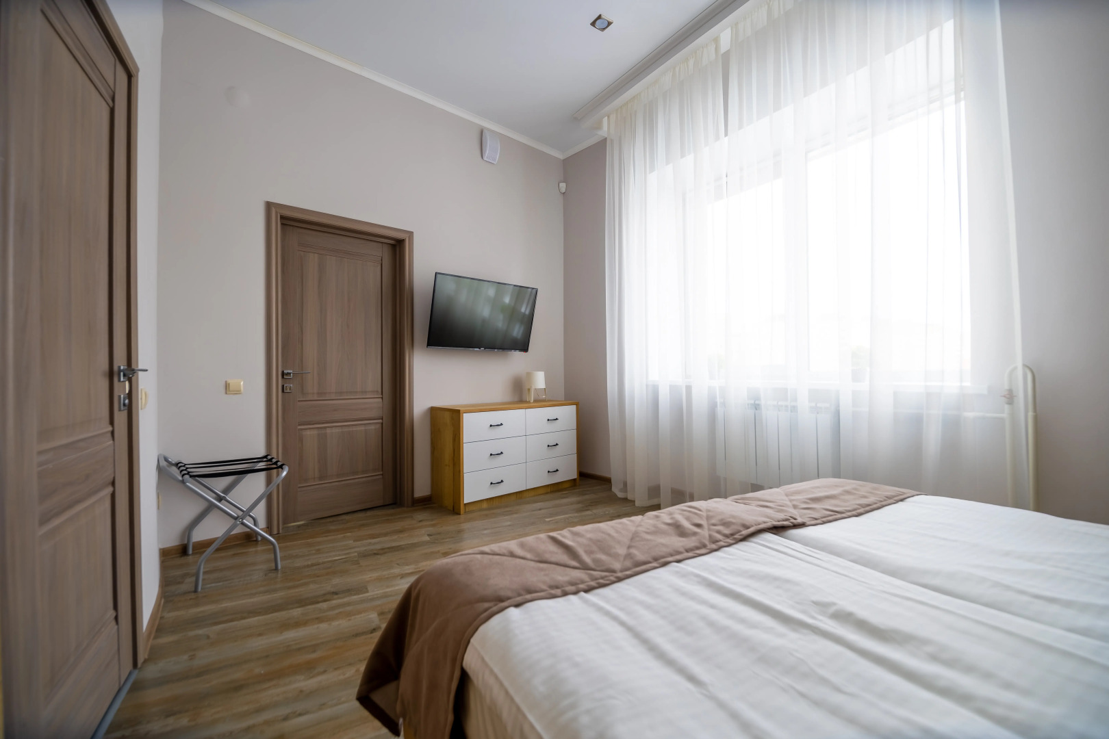 Отель Атриа