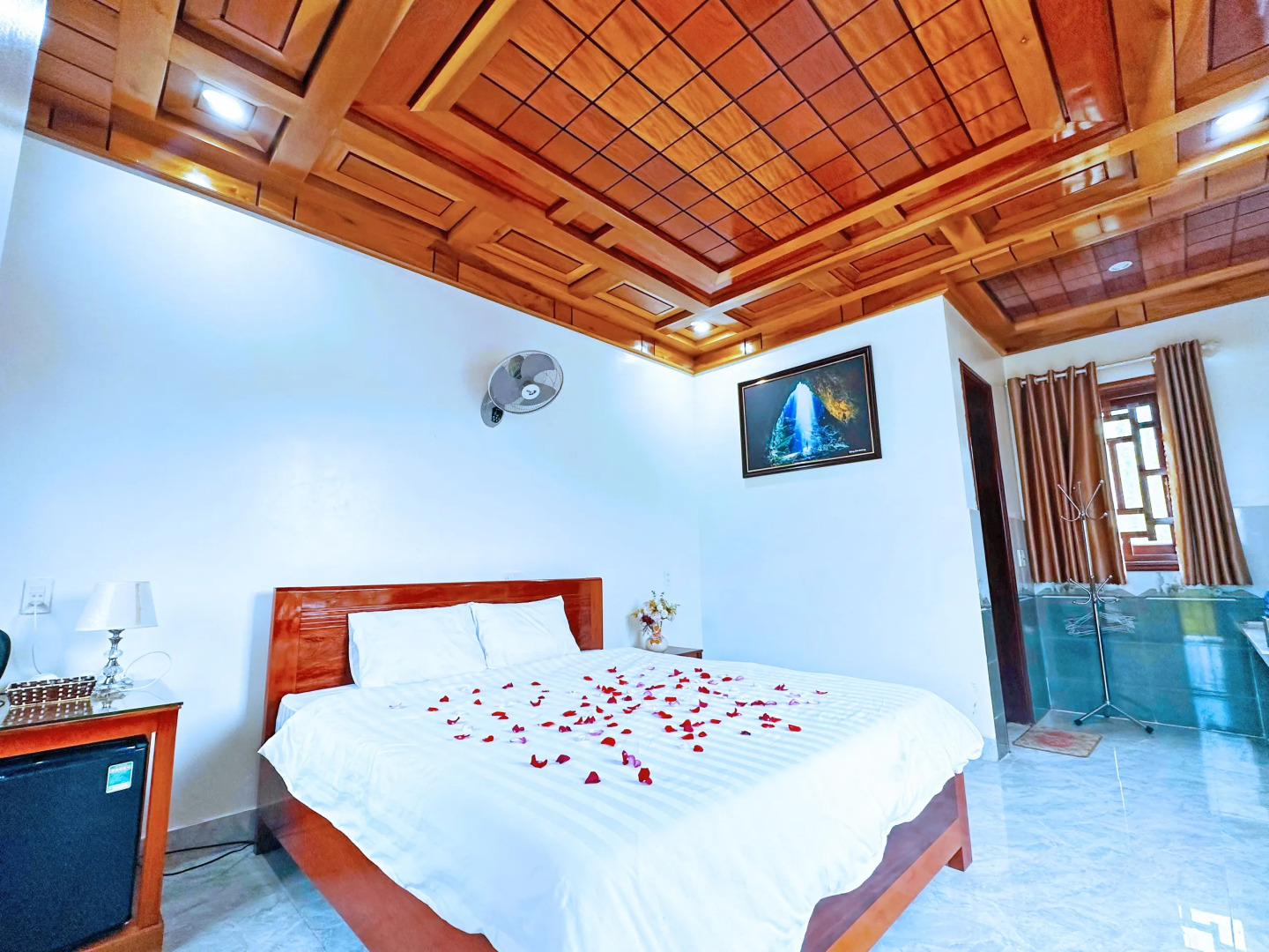 Отель The Hillside Homes