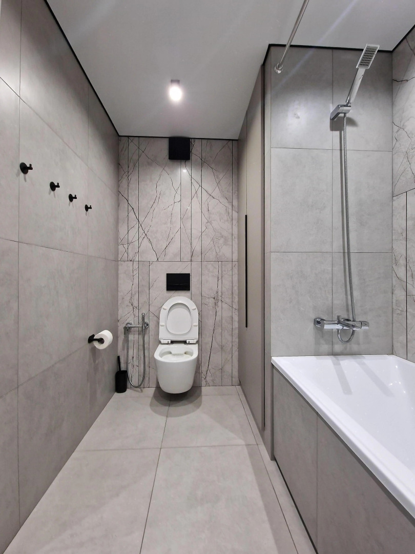 Апартаменты в Центре с Гостинной и 2 Спальнями