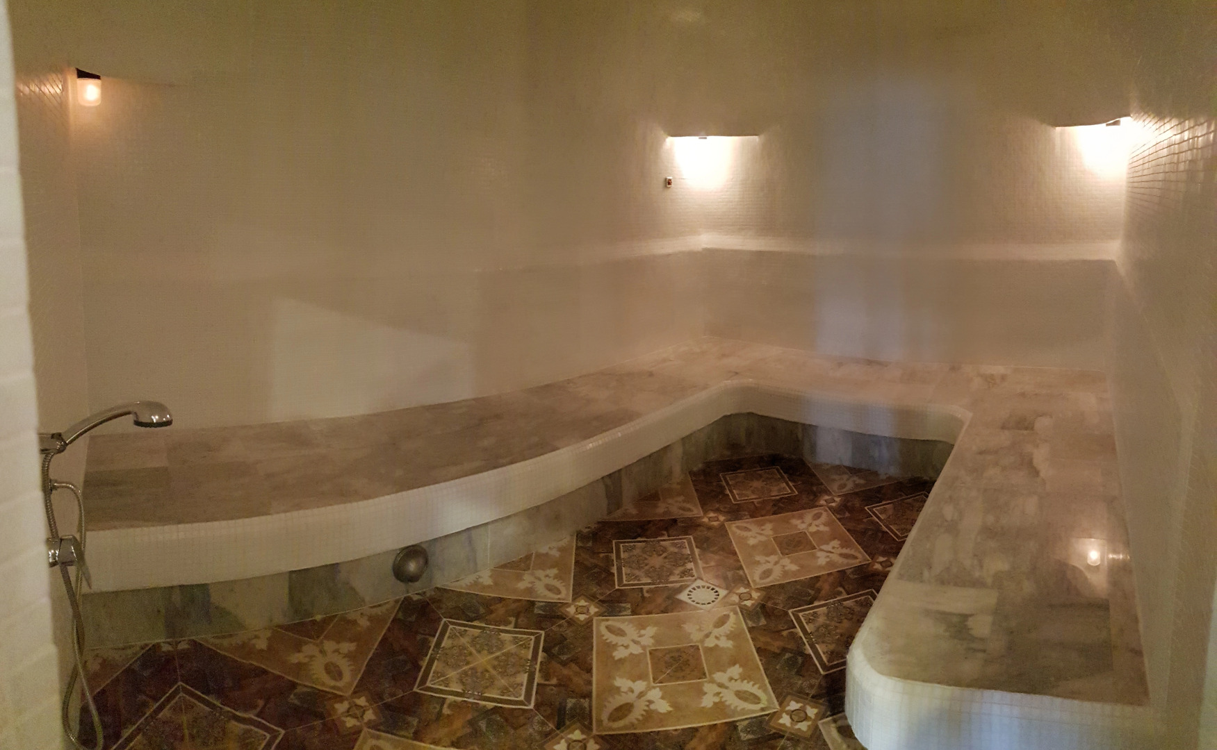 Отель Ливадия