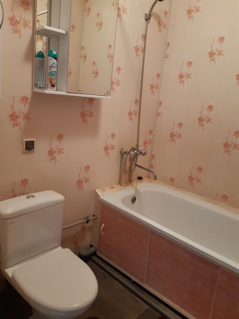 Квартира уютная возле метро Ленинская