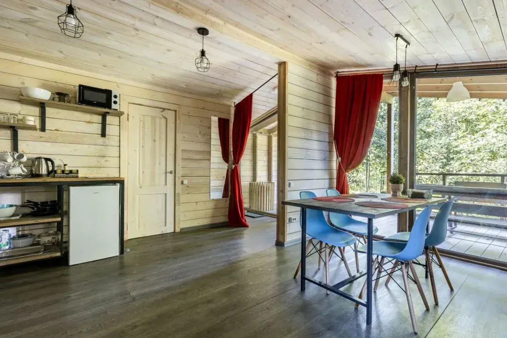 Частный дом в скандинавском стиле у озера Кипень на 6 гостей