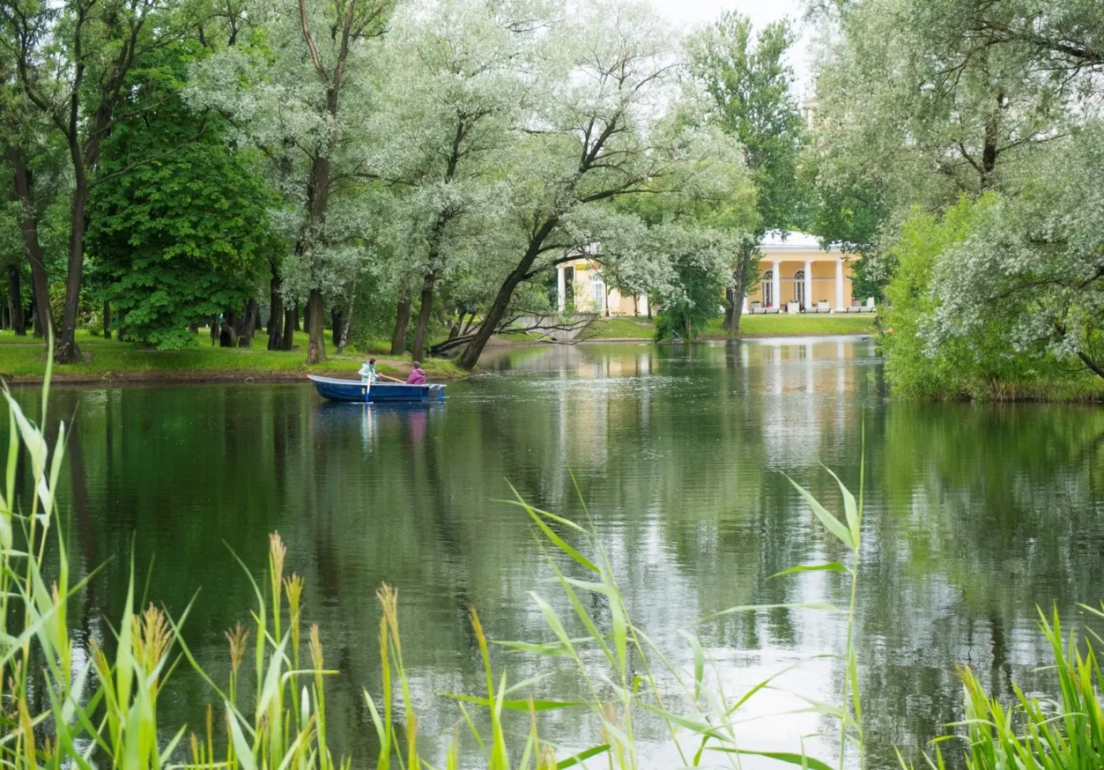 Апартаменты Просторная квартира у Парка Победы