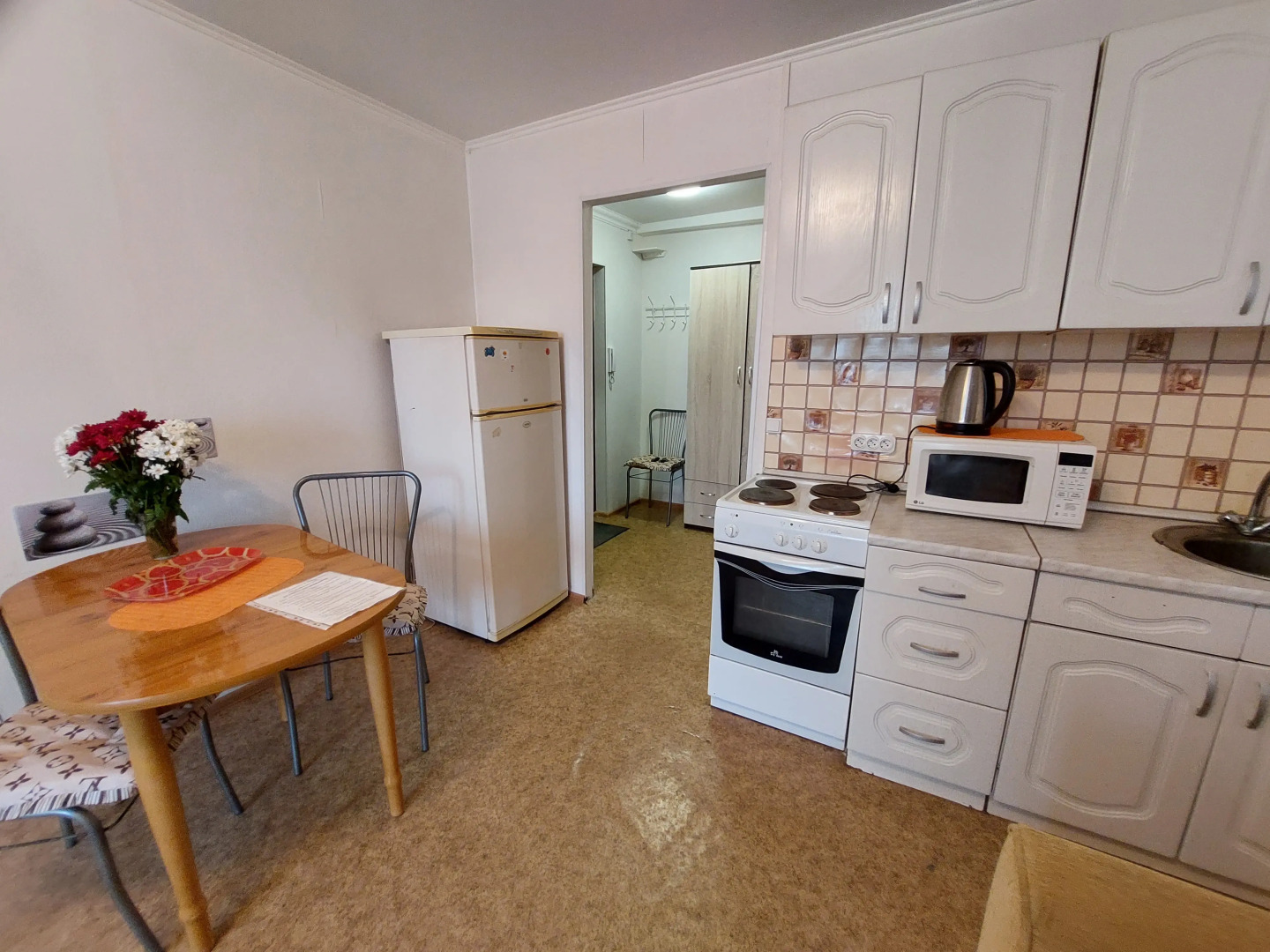 Апартаменты Студия с балконом у ТЦ Колумб