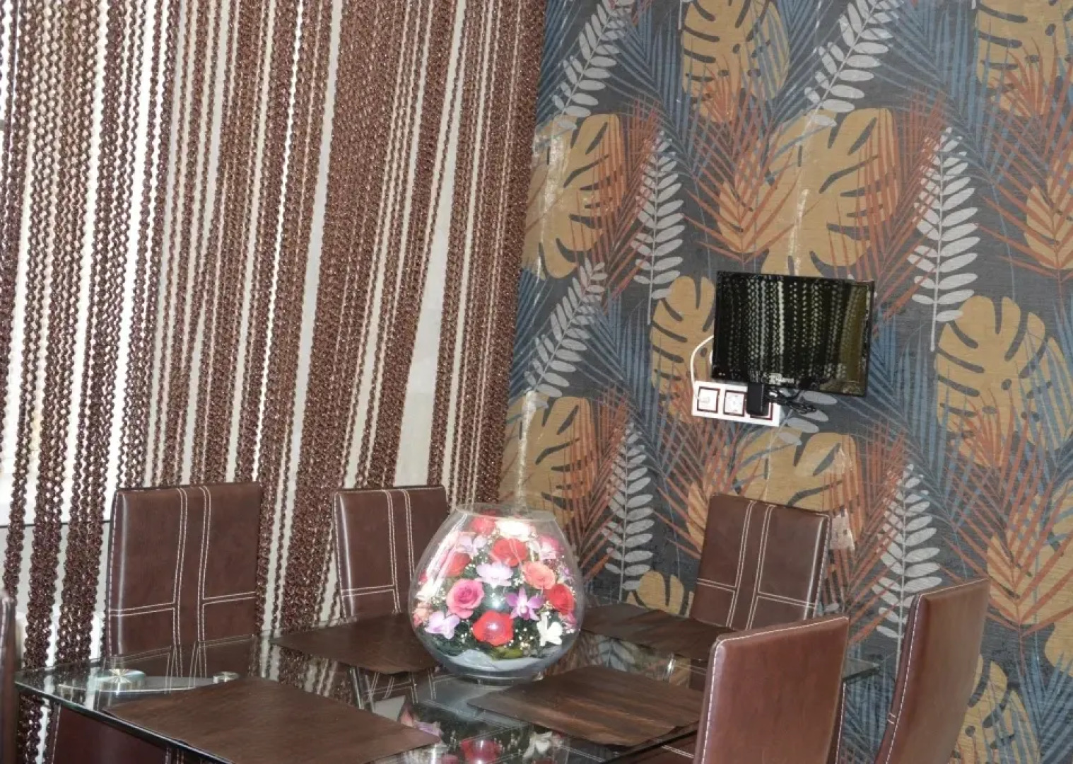 Апартаменты на Крайнова 4