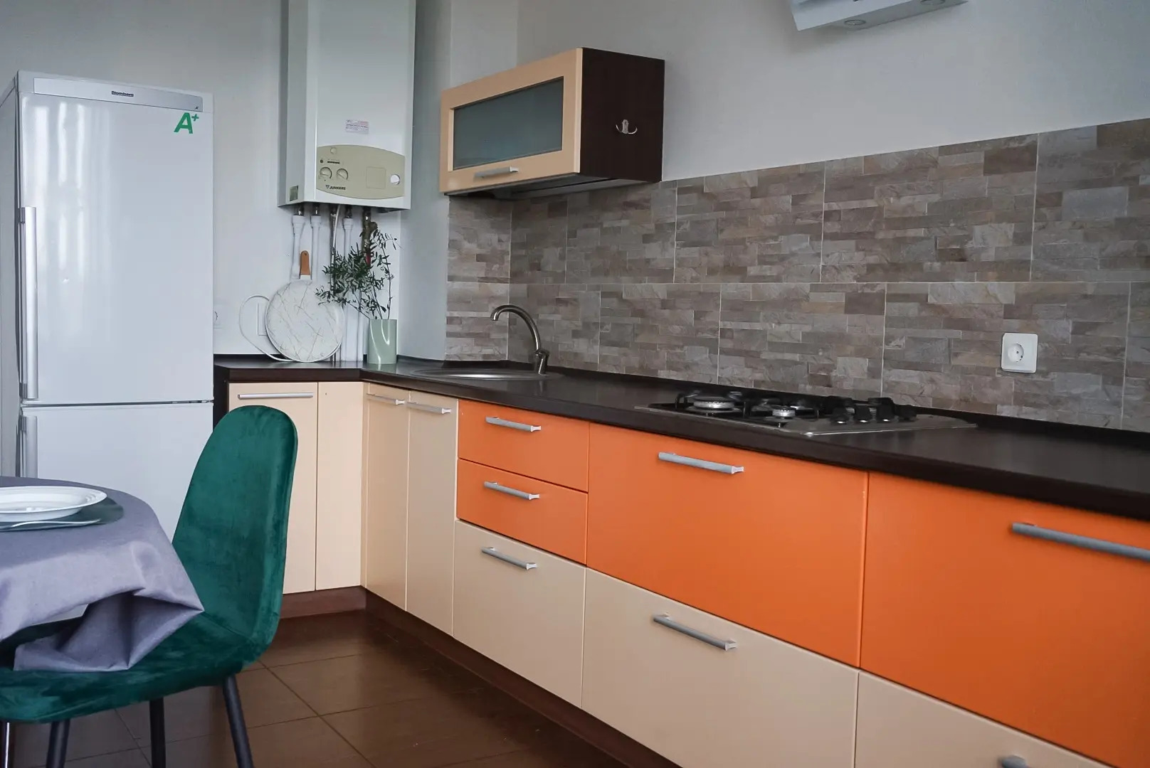 Квартира двухкомнатная семейная Apartic с PlayStation 4