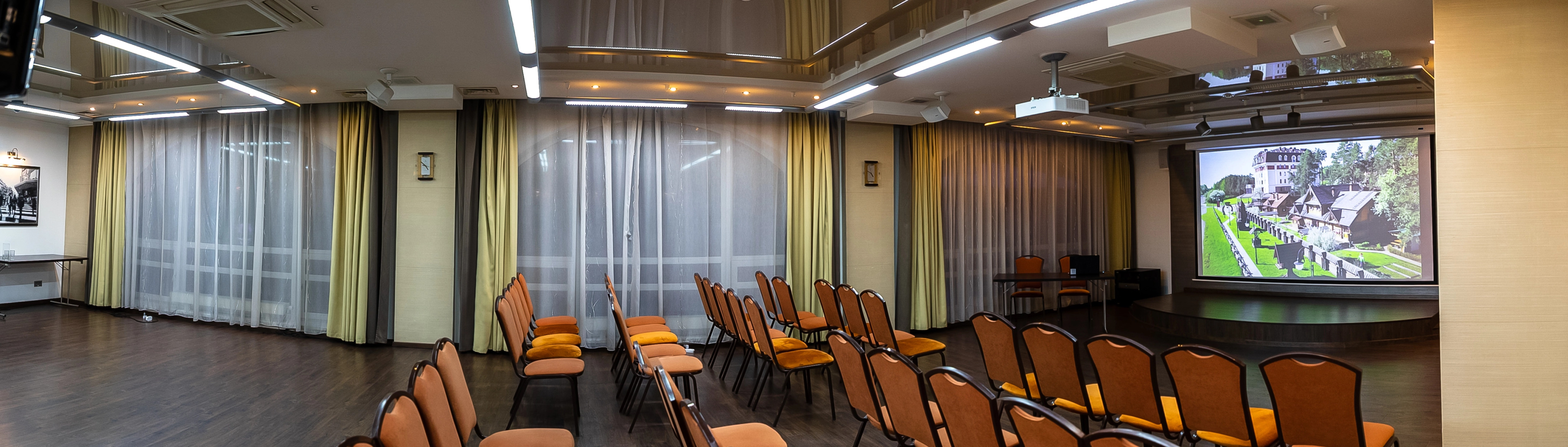 Отель Пале Рояль