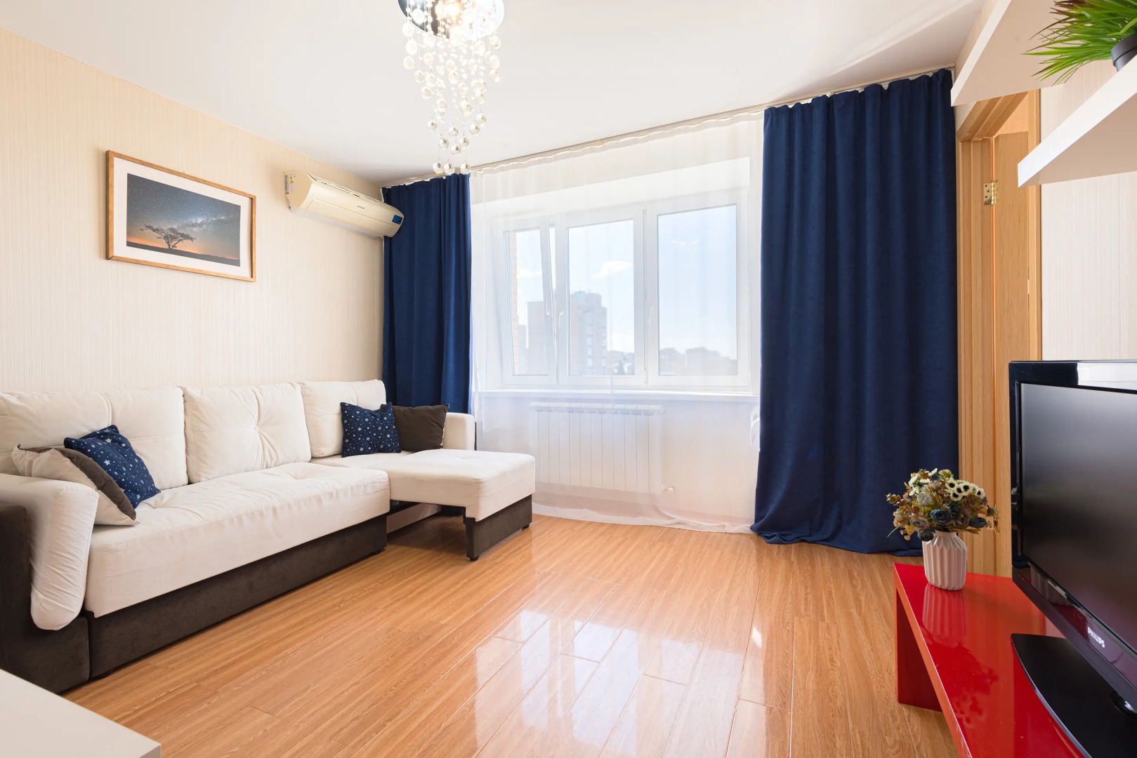 Квартира 1-к в престижном мкр. на Ильенко 14/7 от RentAp, 4 сп.места