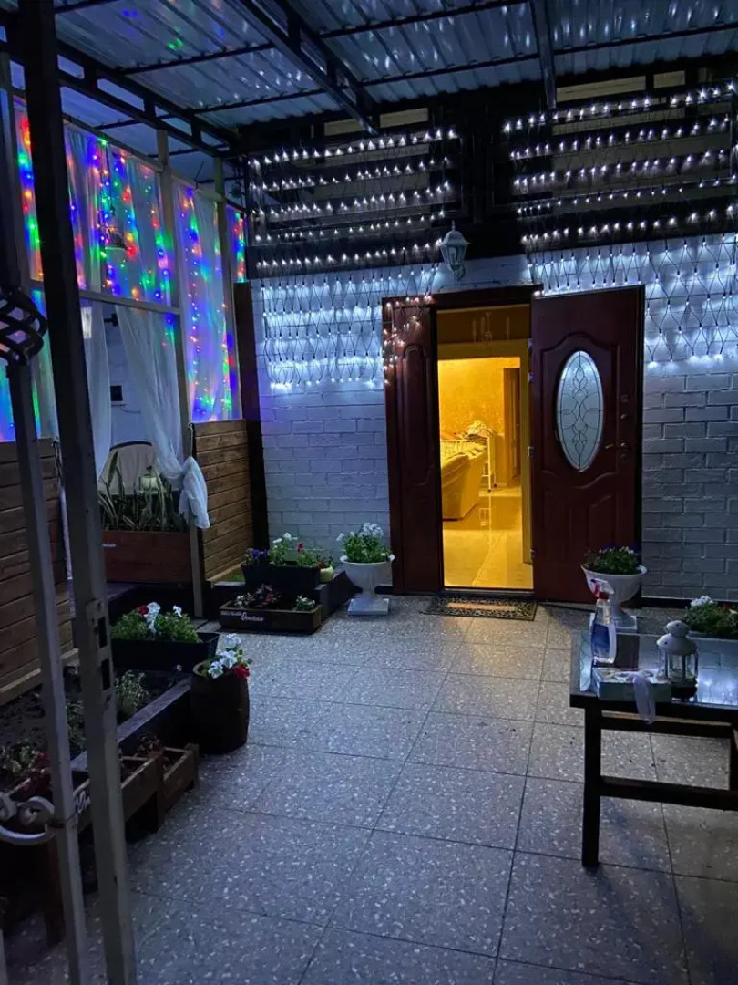 Отель Белый