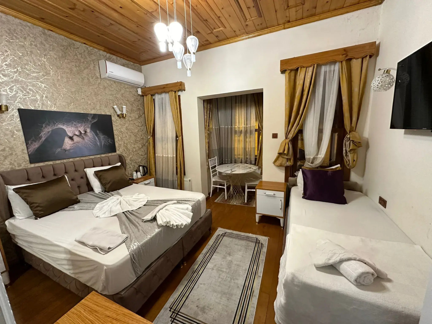 Апартаменты Gur Royal Suit