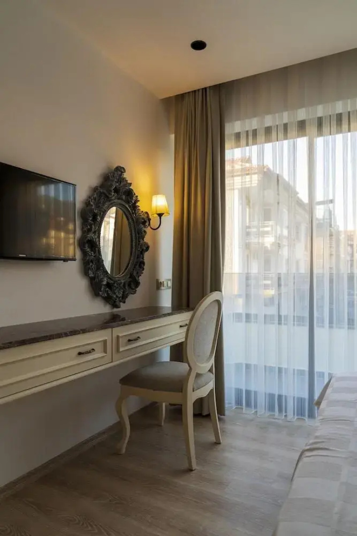 Апарт-отель Channel Suites