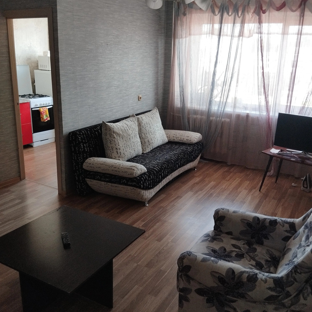 Двухкомнатные апартаменты возле ж/д и автовокзалов, центр