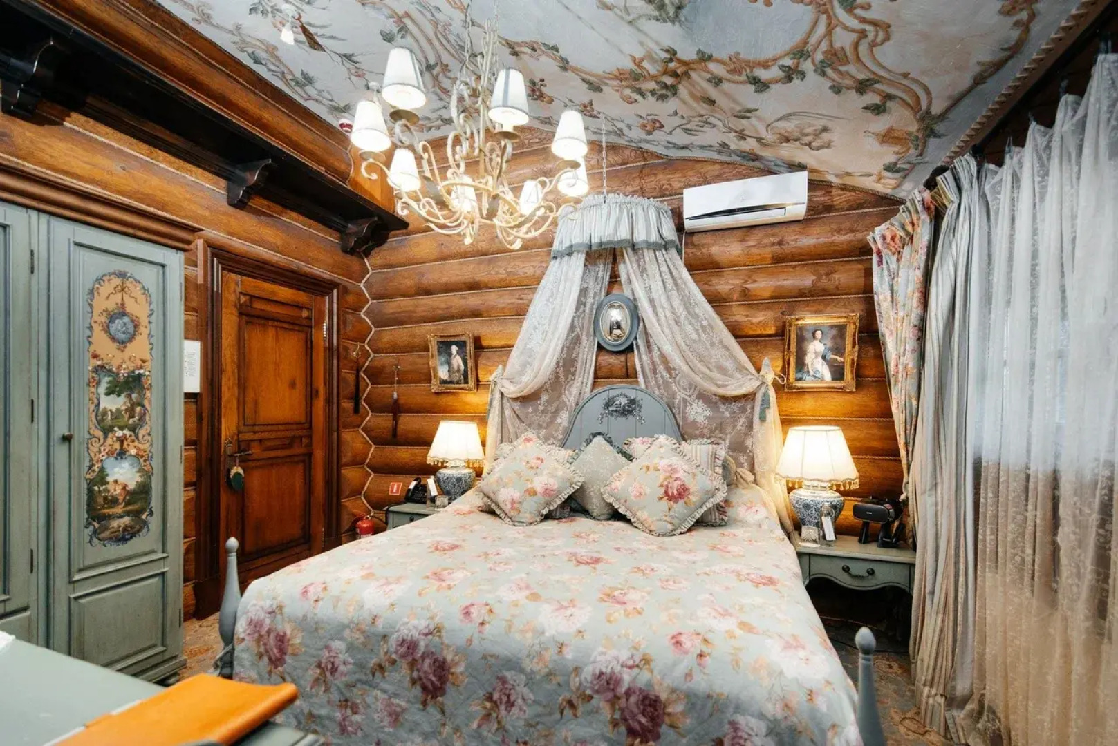 Отель Сенешаль