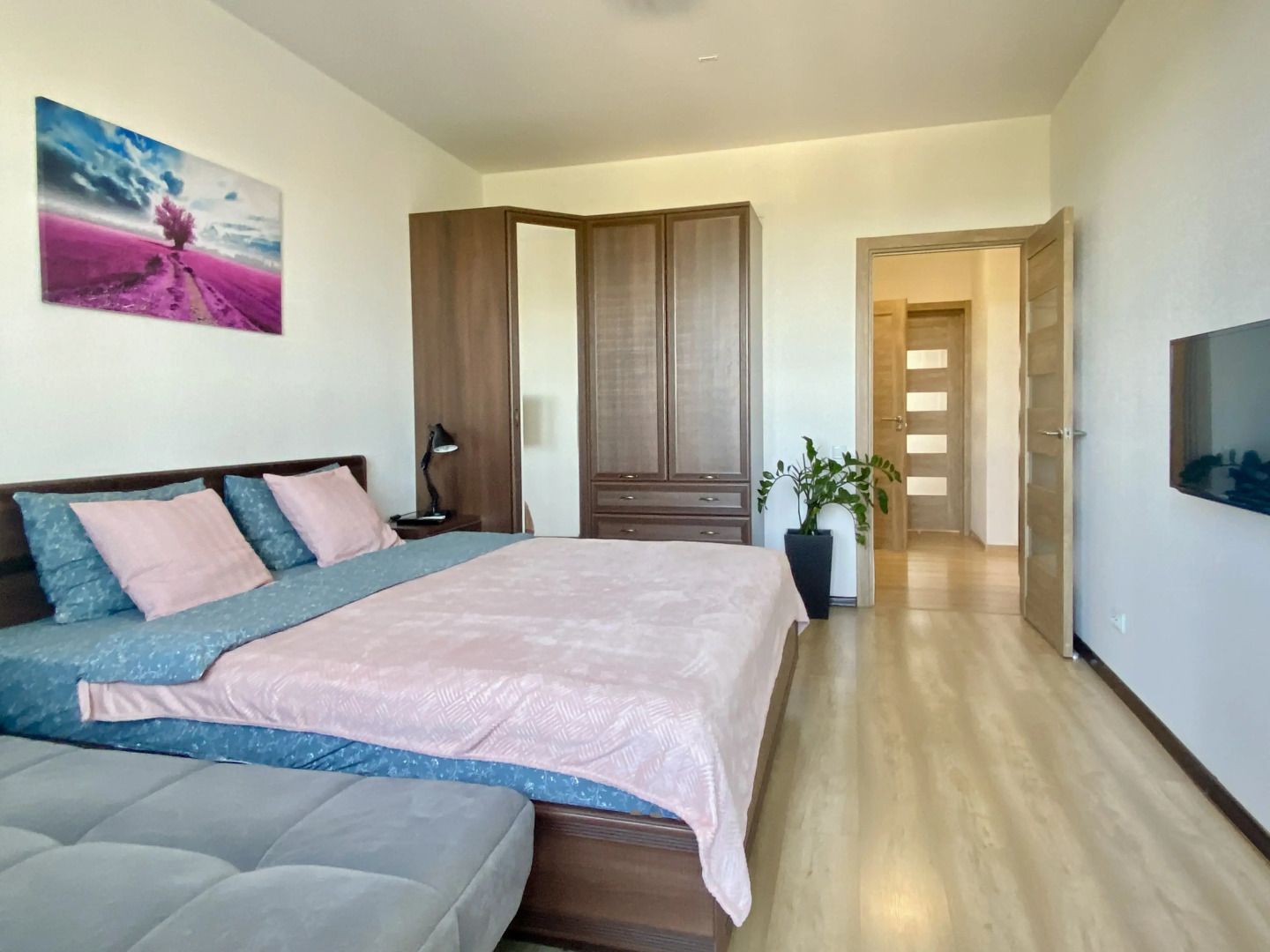 Квартира InRoomSPb на Евгения Шварца 11