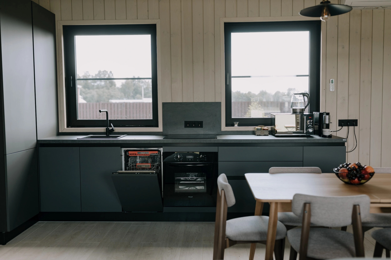 Частный дом Дом и Озеро