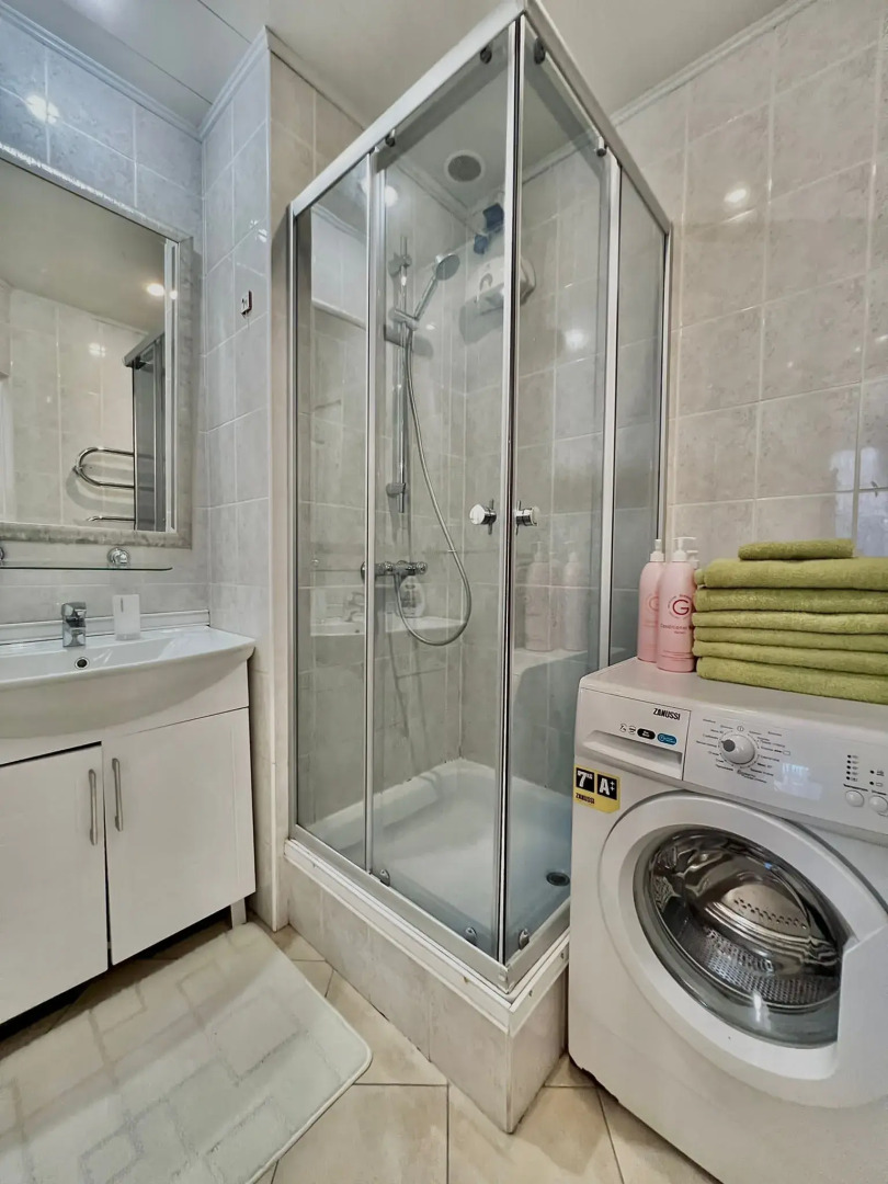 Апартаменты Карла Маркса 19