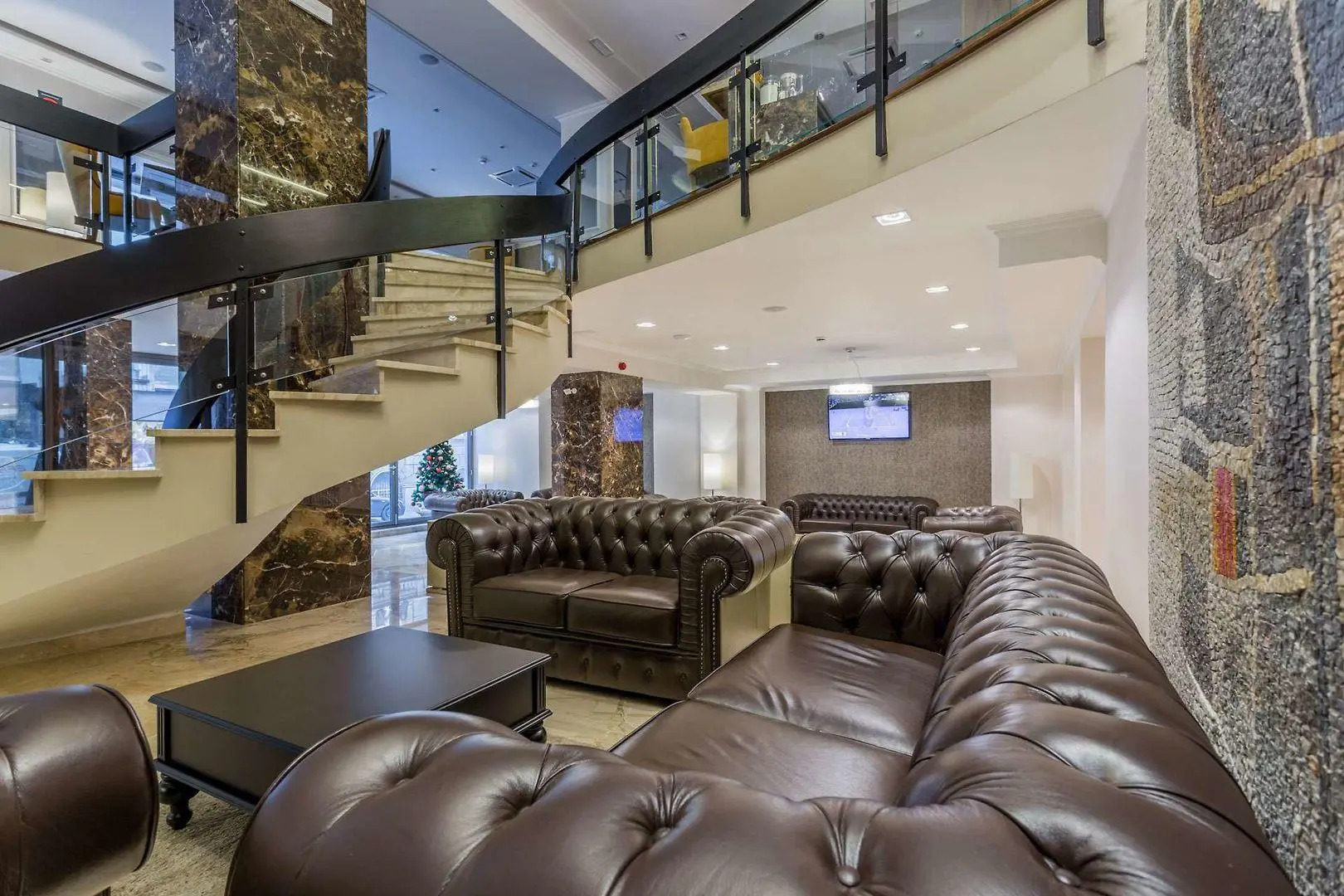 Отель Royal Inn