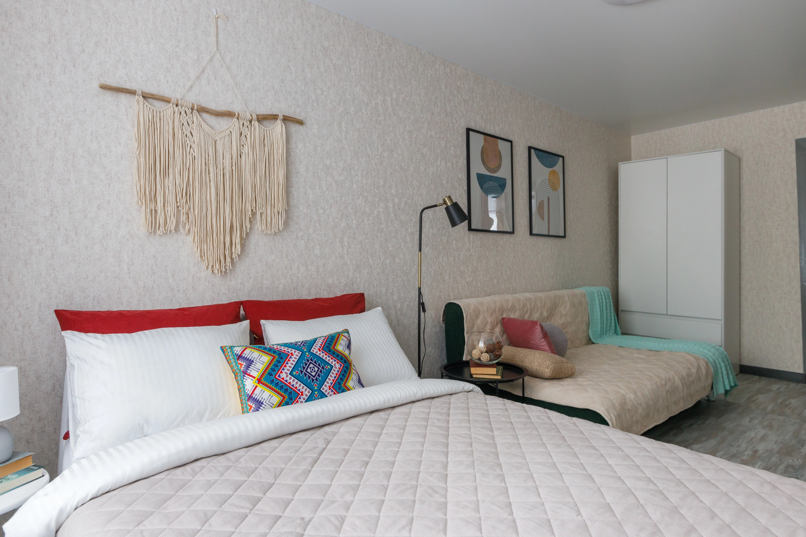 Трехкомнатная квартира рядом НМИЦ имени Рыжих