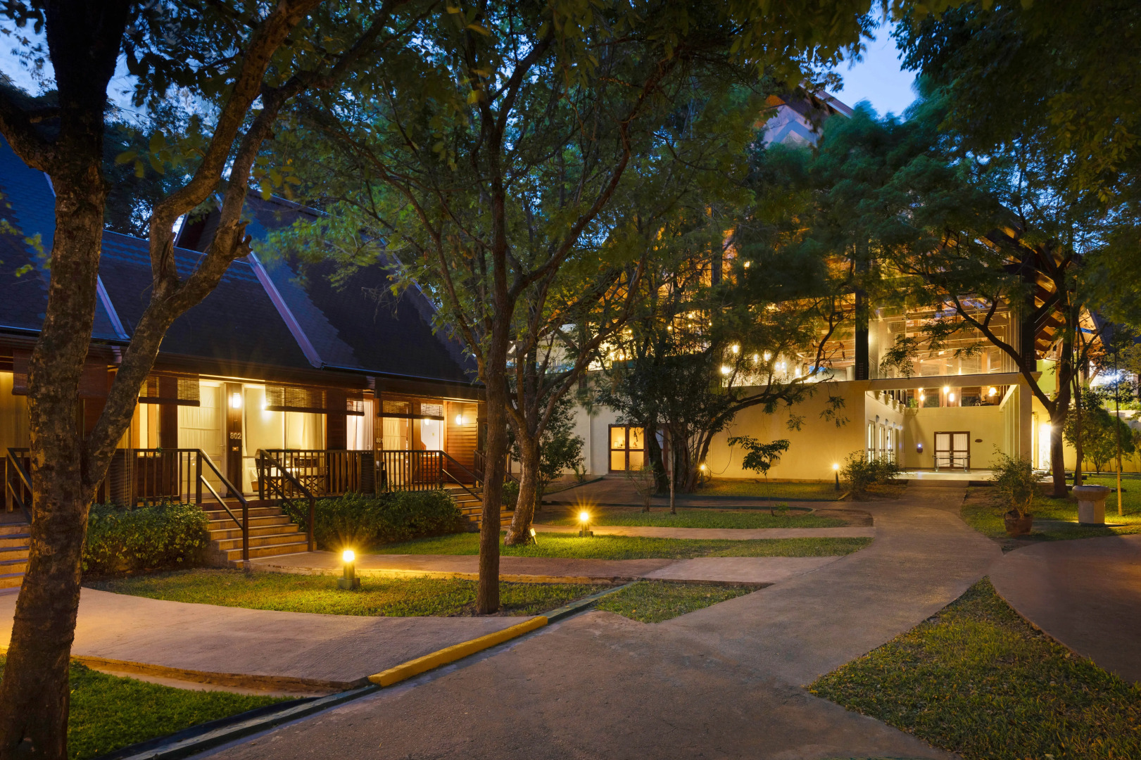 Отель Occidental Paradise Dambulla