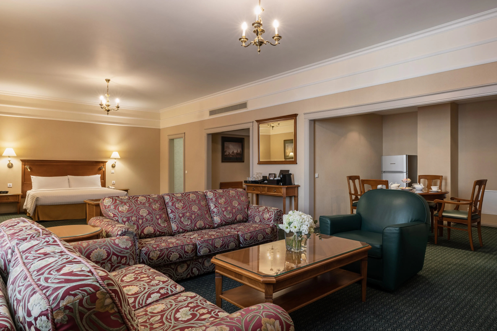 Сафмар Грандъ Москва (бывший Марриотт Гранд)