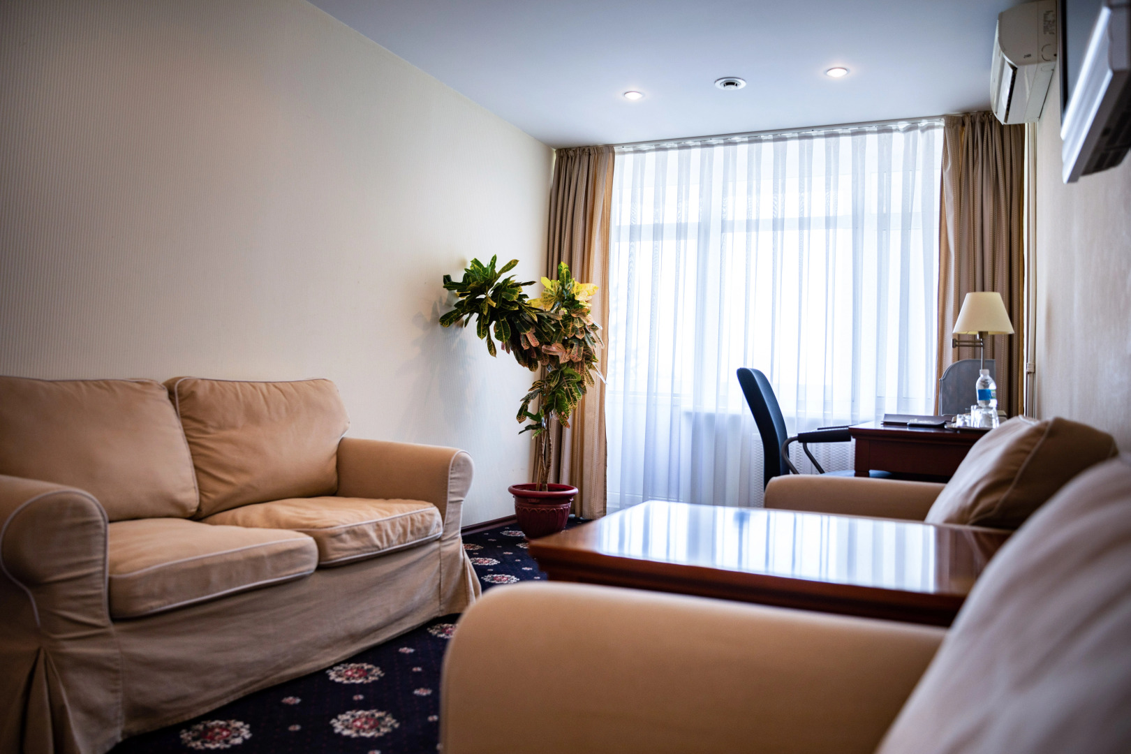 Отель Президент-отель Дис