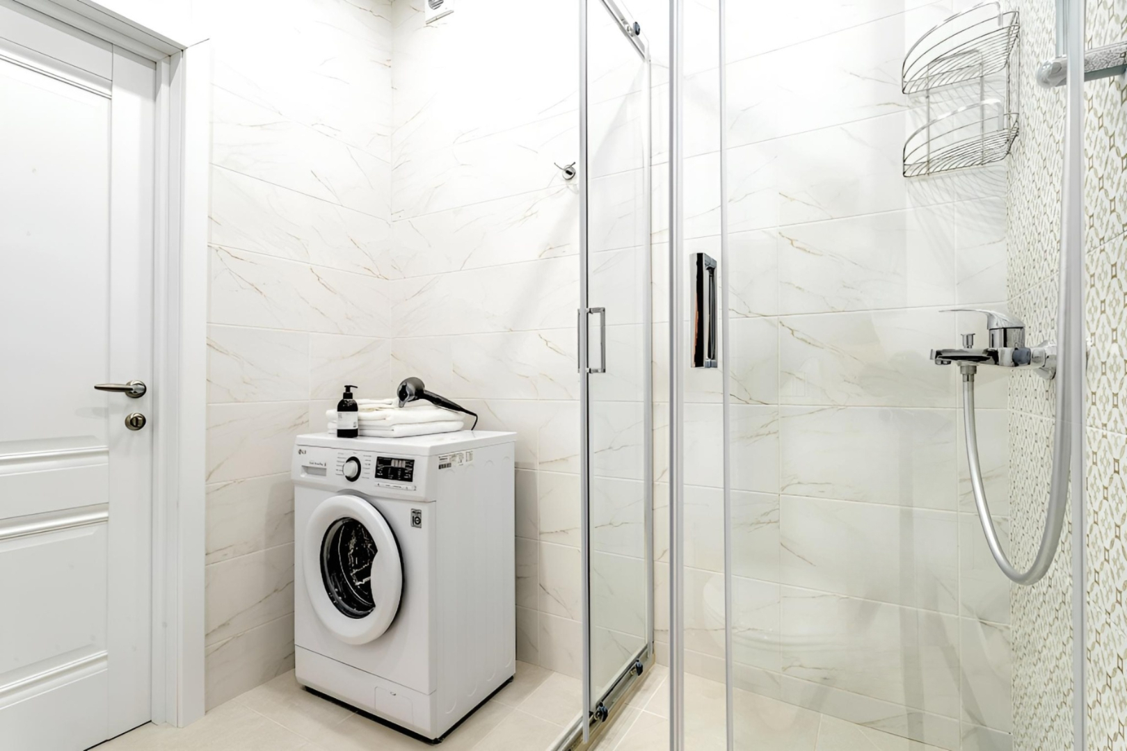 Апартаменты Светлая Просторная Современная Студия от Home Group apartments