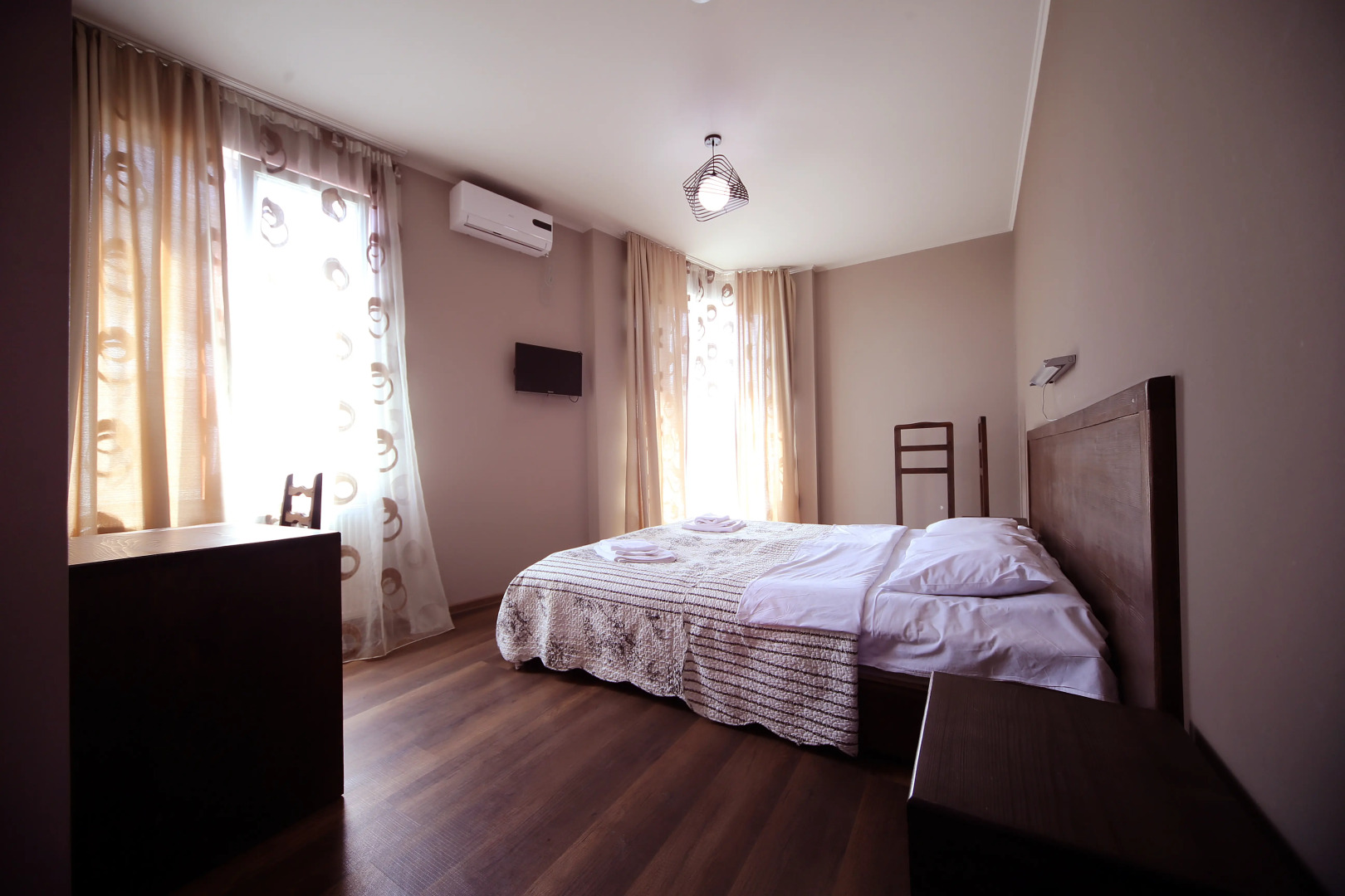 Мини-Отель Kutaisi Globus