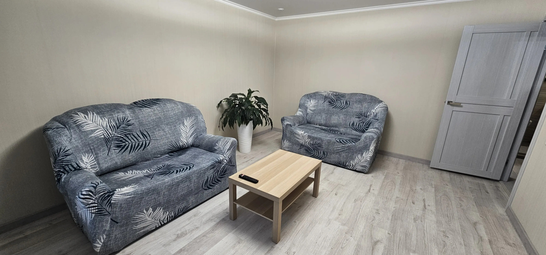 Квартира Двухкомнатная в тихом дворе с новым ремонтом и техникой