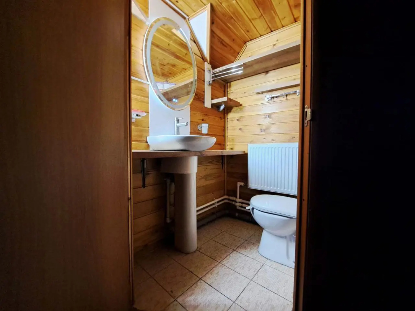 Частный дом Большой двухэтажный коттедж в стиле ампир с баней и бассейном