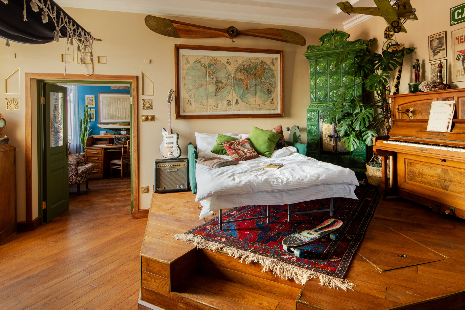 Квартира Уникальная Историческая Квартира с Панорамным Видом на Фонтанку