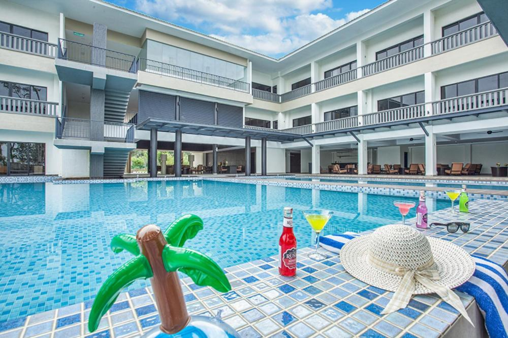 Курортный отель Camar Langkawi