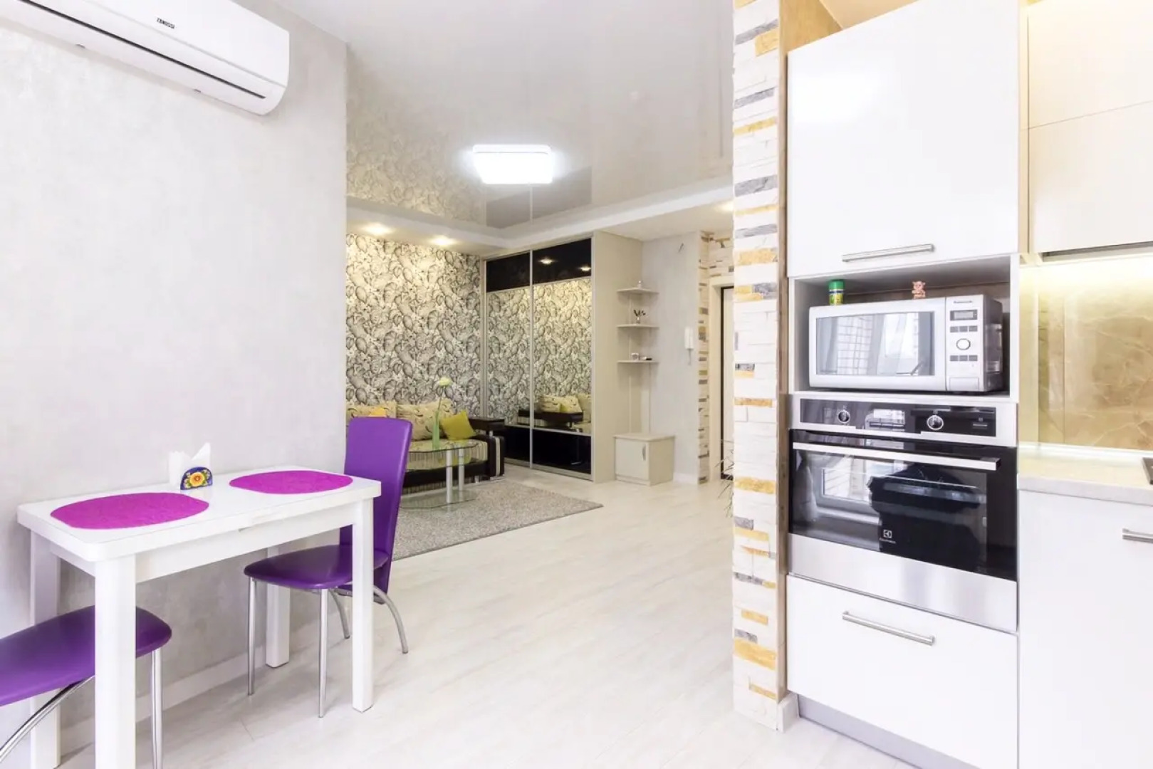 Apartment Chaikovsky on Repina 4 LUX