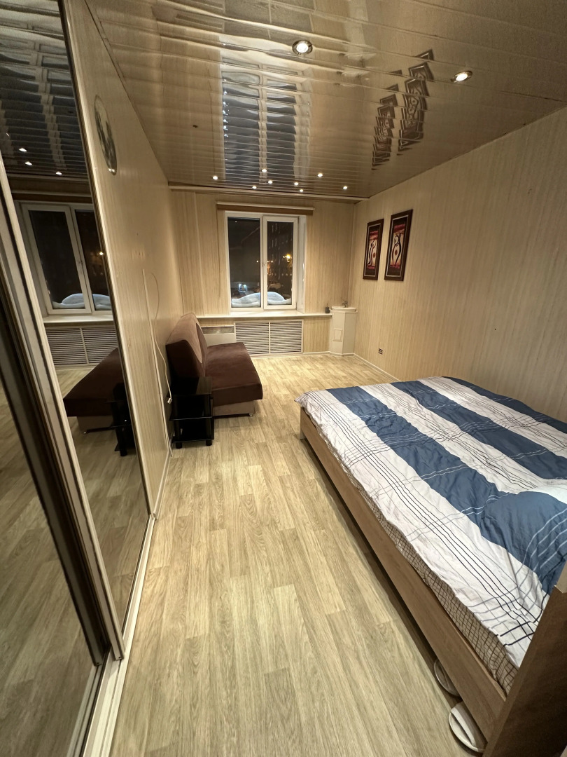 Квартира Уютная Пятикомнатная В Центре На Улице Комсомольская