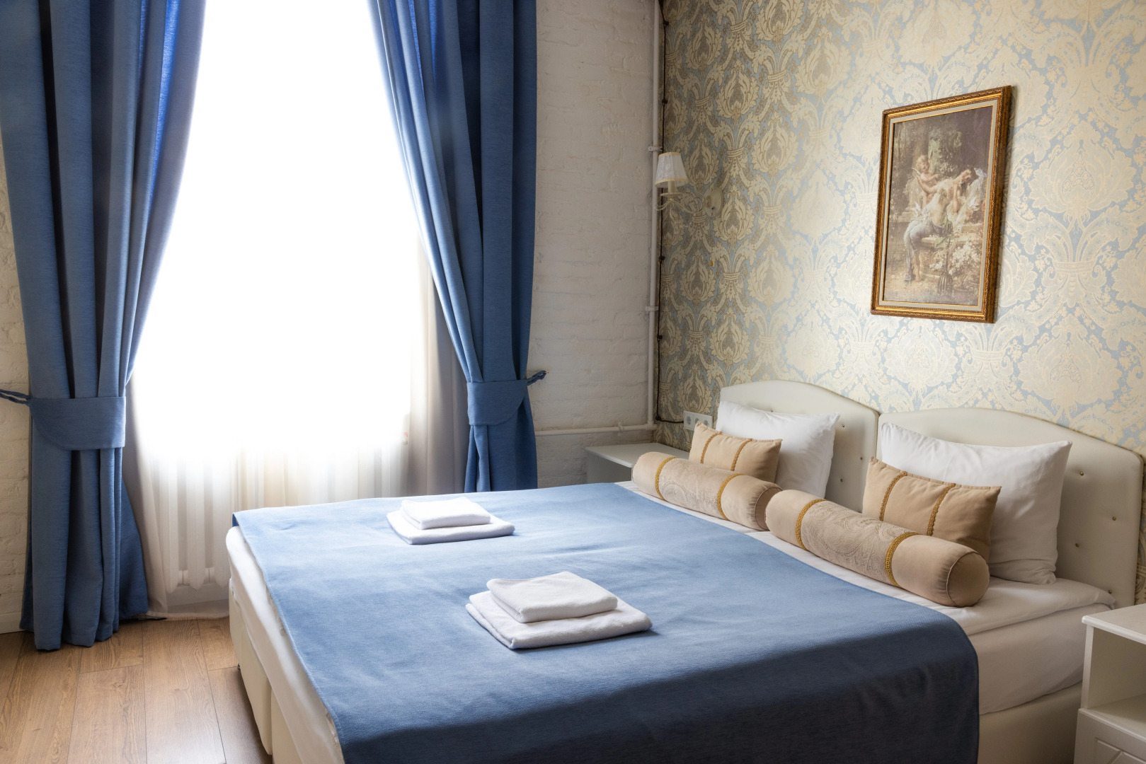 Отель Catherine Art