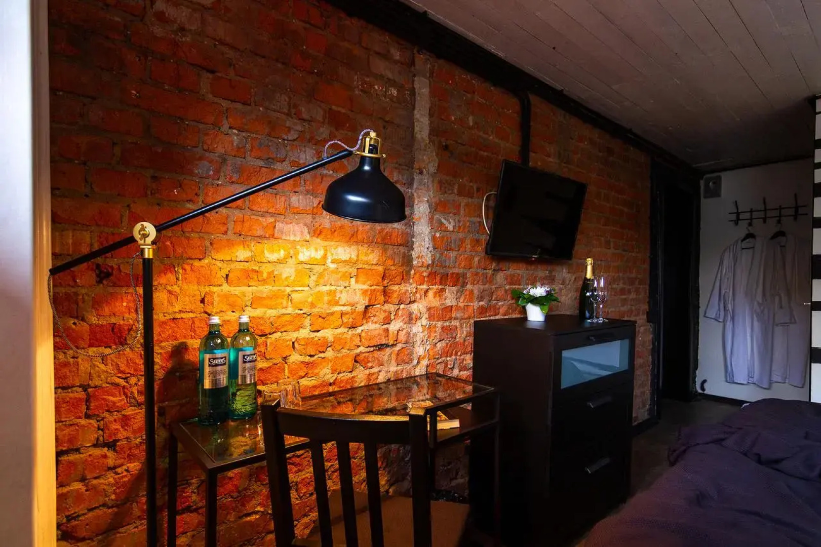 Отель River View